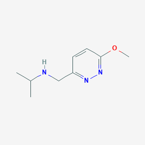 molecular formula C9H15N3O B7870224 Isopropyl-(6-methoxy-pyridazin-3-ylmethyl)-amine 