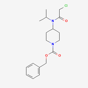 molecular formula C18H25ClN2O3 B7912686 4-[(2-Chloro-acetyl)-isopropyl-amino]-piperidine-1-carboxylic acid benzyl ester 