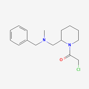 molecular formula C16H23ClN2O B7913941 1-{2-[(Benzyl-methyl-amino)-methyl]-piperidin-1-yl}-2-chloro-ethanone 