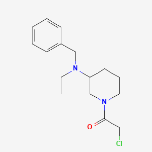 molecular formula C16H23ClN2O B7913951 1-[3-(Benzyl-ethyl-amino)-piperidin-1-yl]-2-chloro-ethanone 
