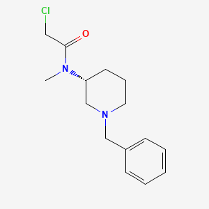 molecular formula C15H21ClN2O B7986198 N-((R)-1-Benzyl-piperidin-3-yl)-2-chloro-N-methyl-acetamide 
