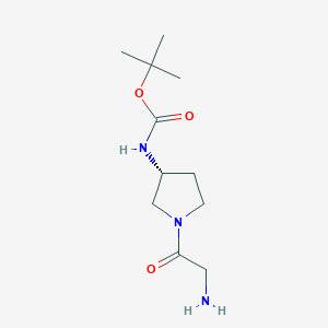 molecular formula C11H21N3O3 B7986721 [(R)-1-(2-Amino-acetyl)-pyrrolidin-3-yl]-carbamic acid tert-butyl ester 