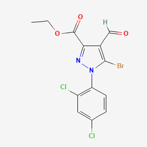 molecular formula C13H9BrCl2N2O3 B8003050 ethyl 5-bromo-1-(2,4-dichlorophenyl)-4-formyl-1H-pyrazole-3-carboxylate 