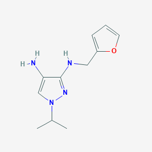 molecular formula C11H16N4O B8021312 N3-[(furan-2-yl)methyl]-1-(propan-2-yl)-1H-pyrazole-3,4-diamine CAS No. 1429418-74-5