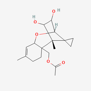 molecular formula C18H26O5 B8034389 15-Acetoxyscirpendiol 