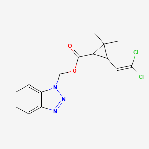 molecular formula C15H15Cl2N3O2 B8046159 Benzotriazol-1-ylmethyl 3-(2,2-dichloroethenyl)-2,2-dimethylcyclopropane-1-carboxylate 