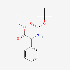 molecular formula C14H18ClNO4 B8052275 Chloromethyl 2-{[(tert-butoxy)carbonyl]amino}-2-phenylacetate 
