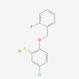 molecular formula C13H10ClFOS B8075974 5-Chloro-2-[(2-fluorophenyl)methoxy]benzenethiol 