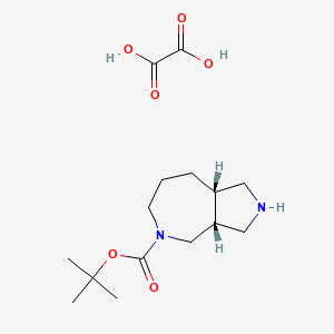 molecular formula C15H26N2O6 B8092559 rel-tert-Butyl (3aR,8aS)-octahydropyrrolo[3,4-c]azepine-5(1H)-carboxylate oxalate 
