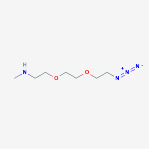 molecular formula C7H16N4O2 B8116801 N3-PEG2-CH2CH2NHMe 