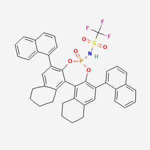 molecular formula C41H33F3NO5PS B8137082 N-(10,16-dinaphthalen-1-yl-13-oxo-12,14-dioxa-13λ5-phosphapentacyclo[13.8.0.02,11.03,8.018,23]tricosa-1(23),2,8,10,15,17-hexaen-13-yl)-1,1,1-trifluoromethanesulfonamide 