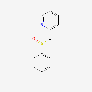 molecular formula C13H13NOS B8145436 2-{[(R)-4-methylbenzenesulfinyl]methyl}pyridine 