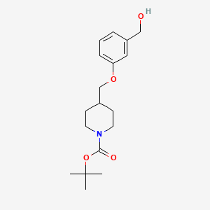 molecular formula C18H27NO4 B8177898 tert-Butyl 4-((3-(hydroxymethyl)phenoxy)methyl)piperidine-1-carboxylate 