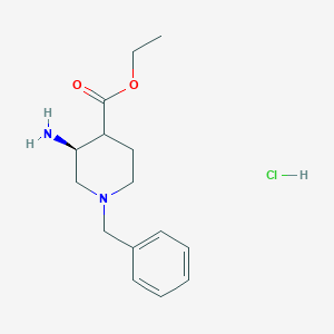 molecular formula C15H23ClN2O2 B8189106 cis-3-Amino-1-benzyl-piperidine-4-carboxylic acid ethyl ester hydrochloride 