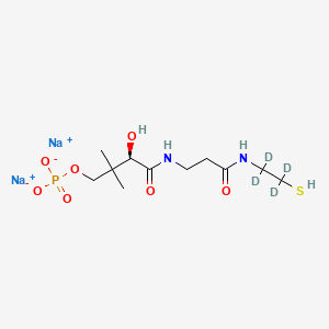 molecular formula C11H21N2Na2O7PS B8221198 disodium;[(3R)-3-hydroxy-2,2-dimethyl-4-oxo-4-[[3-oxo-3-[(1,1,2,2-tetradeuterio-2-sulfanylethyl)amino]propyl]amino]butyl] phosphate 