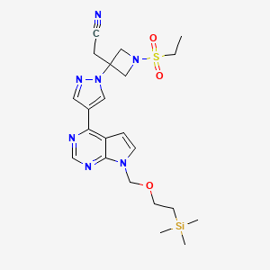 molecular formula C22H31N7O3SSi B8255956 2-(1-(Ethylsulfonyl)-3-(4-(7-((2-(trimethylsilyl)ethoxy)methyl)-7H-pyrrolo[2,3-d]pyrimidin-4-yl)-1H-pyrazol-1-yl)azetidin-3-yl)acetonitrile CAS No. 1187594-13-3