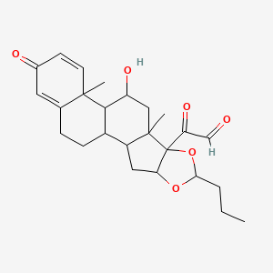 2-(11-Hydroxy-9,13-dimethyl-16-oxo-6-propyl-5,7-dioxapentacyclo[10.8.0.02,9.04,8.013,18]icosa-14,17-dien-8-yl)-2-oxoacetaldehyde