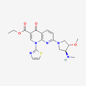 molecular formula C20H23N5O4S B8291686 ethyl 7-((3S,4S)-3-methoxy-4-(methylamino)pyrrolidin-1-yl)-4-oxo-1-(thiazol-2-yl)-1,4-dihydro-1,8-naphthyridine-3-carboxylate 