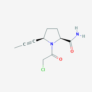 (5R)-1-(Chloroacetyl)-5-prop-1-yn-1-yl-L-prolinamide