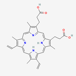 molecular formula C34H34N4O4 B8529689 Dipropanoic acid 