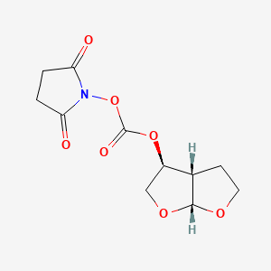molecular formula C11H13NO7 B8688571 2,5-Dioxopyrrolidin-1-yl ((3S,3aS,6aR)-hexahydrofuro[2,3-b]furan-3-yl) carbonate 