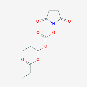 1-({[(2,5-Dioxopyrrolidin-1-yl)oxy]carbonyl}oxy)propyl propanoate