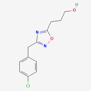 3-{3-[(4-Chlorophenyl)methyl]-1,2,4-oxadiazol-5-yl}-1-propanol
