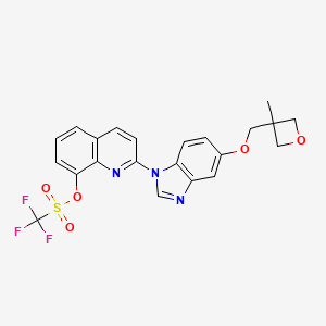 molecular formula C22H18F3N3O5S B8758031 2-(5-((3-methyloxetan-3-yl)methoxy)-1H-benzo[d]imidazol-1-yl)quinolin-8-yl trifluoromethanesulfonate 