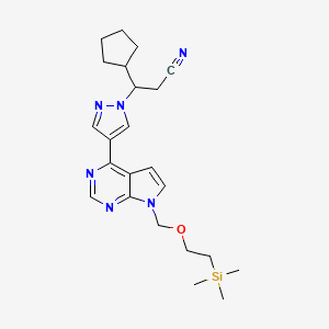 molecular formula C23H32N6OSi B8802108 3-cyclopentyl-3-(4-(7-((2-(trimethylsilyl)ethoxy)methyl)-7H-pyrrolo[2,3-d]pyrimidin-4-yl)-1H-pyrazol-1-yl)propanenitrile CAS No. 941685-39-8