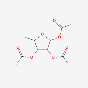 molecular formula C11H16O7 B8816295 (2S,3R,4R,5R)-5-methyltetrahydrofuran-2,3,4-triyl triacetate 